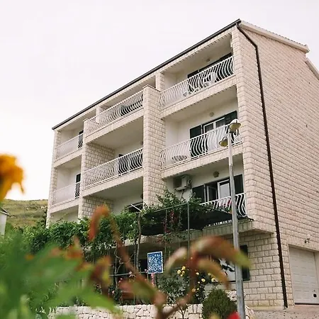 Lägenhet In With Sea View, Balcony, Air Conditioning, Wifi 4167-8 Duće