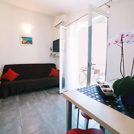 In With Sea View, Balcony, Air Conditioning, Wifi 4167-8 Duće