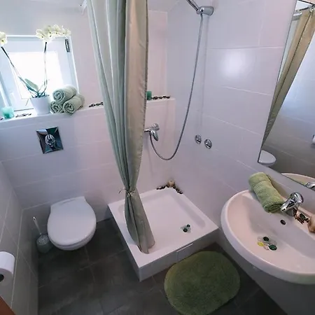 In With Sea View, Balcony, Air Conditioning, Wifi 4167-8 Lejlighed