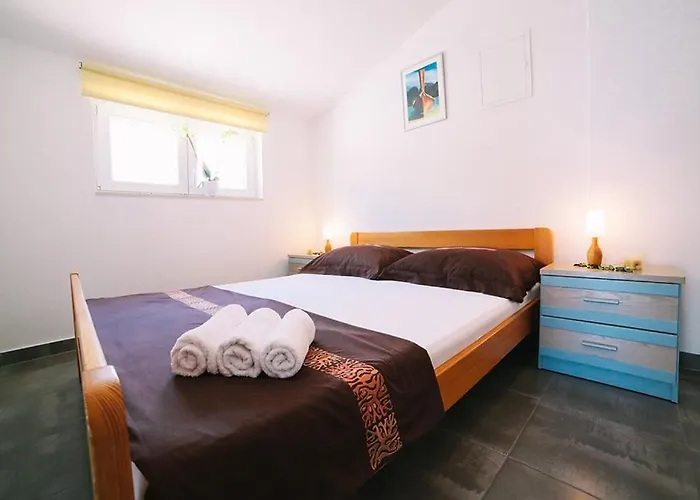 In With Sea View, Balcony, Air Conditioning, Wifi 4167-8 Lägenhet *