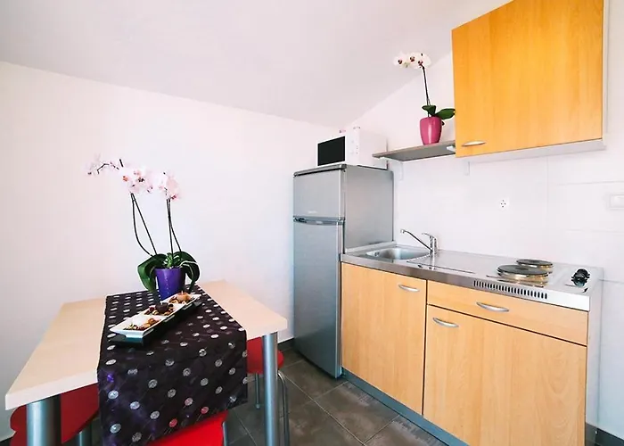 Lägenhet In With Sea View, Balcony, Air Conditioning, Wifi 4167-8 Duće