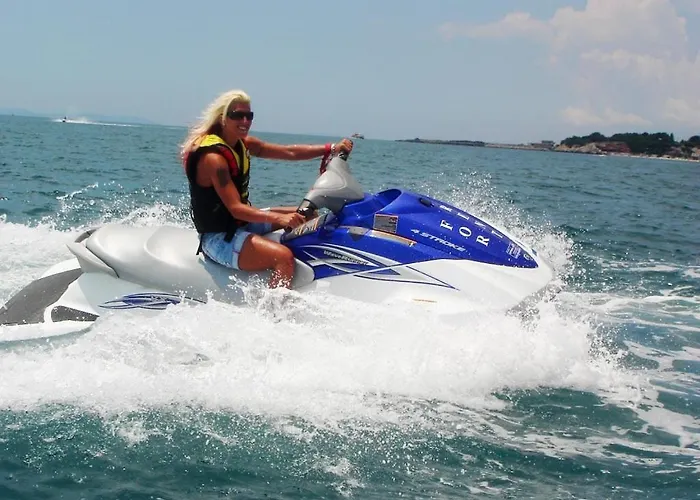 In With Sea View, Balcony, Air Conditioning, Wifi 4167-8 *